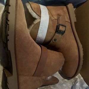 UGG Romely Short Buckle Boots